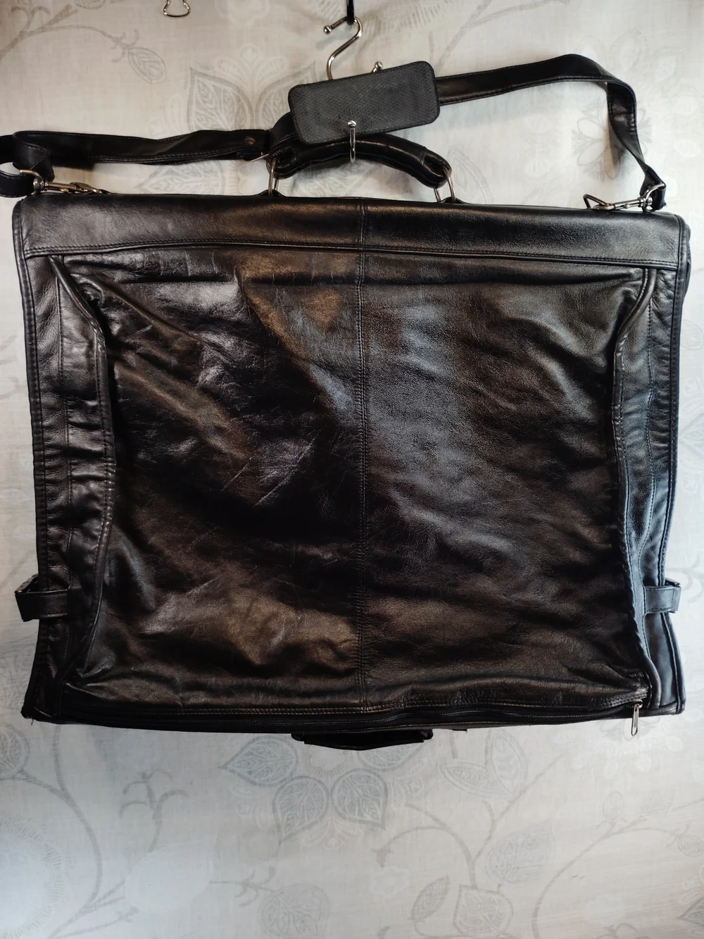 Carlo Amboldi Black Genuine Leather Garment Bag